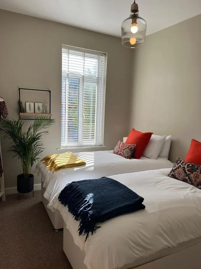 Beautiful 2 Bedroom Townhouse. Darlington  0*, Darlington (Durham) United Kingdom