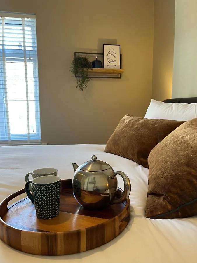 Beautiful 2 Bedroom Townhouse. Darlington  Holiday home Darlington (Durham)
